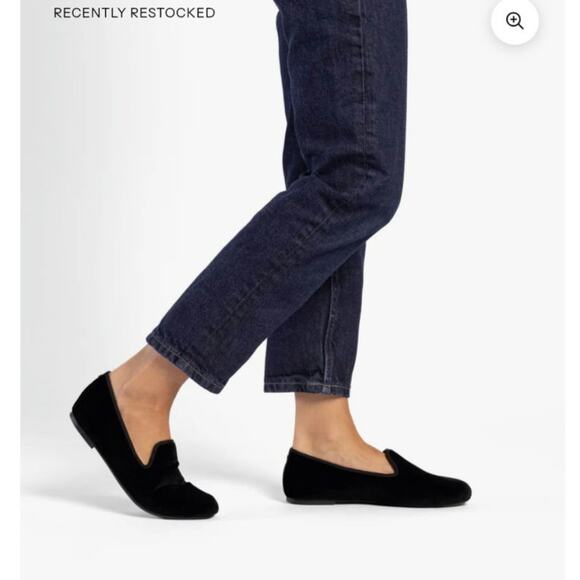 BIRDIES THE STARLING LOAFERS IN BLACK VELVET, SZ 9 - Picture 2 of 16